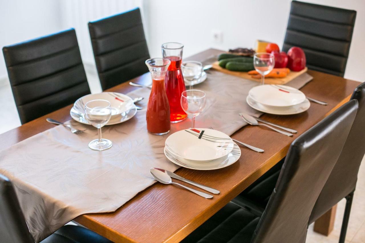 Amela Apartment พูลา ภายนอก รูปภาพ